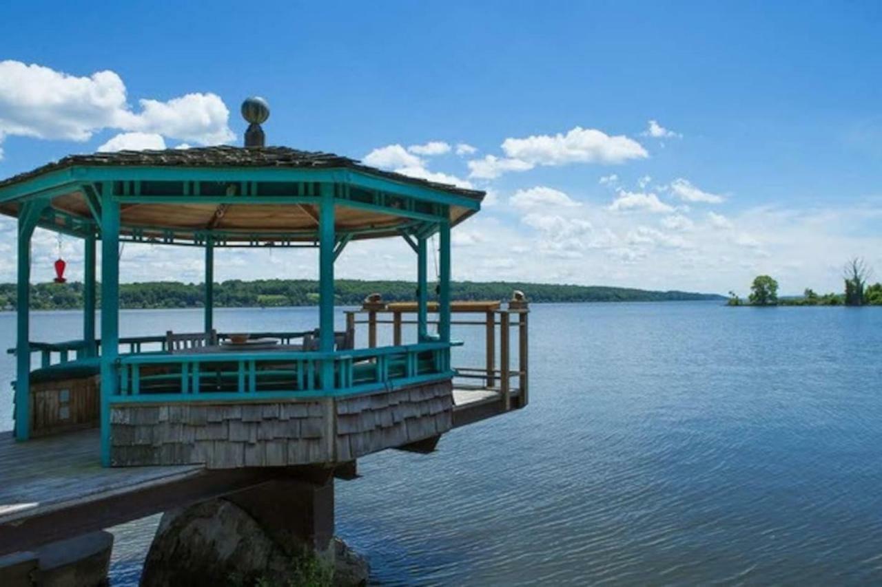 Hudson Riverfront Home Catskill Exterior photo